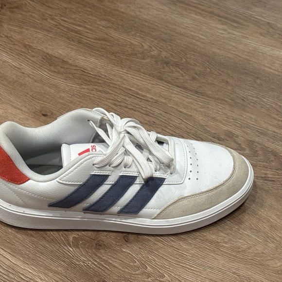 Adidas Courtblock women’s shoes sz 11 - Picture 3 of 6